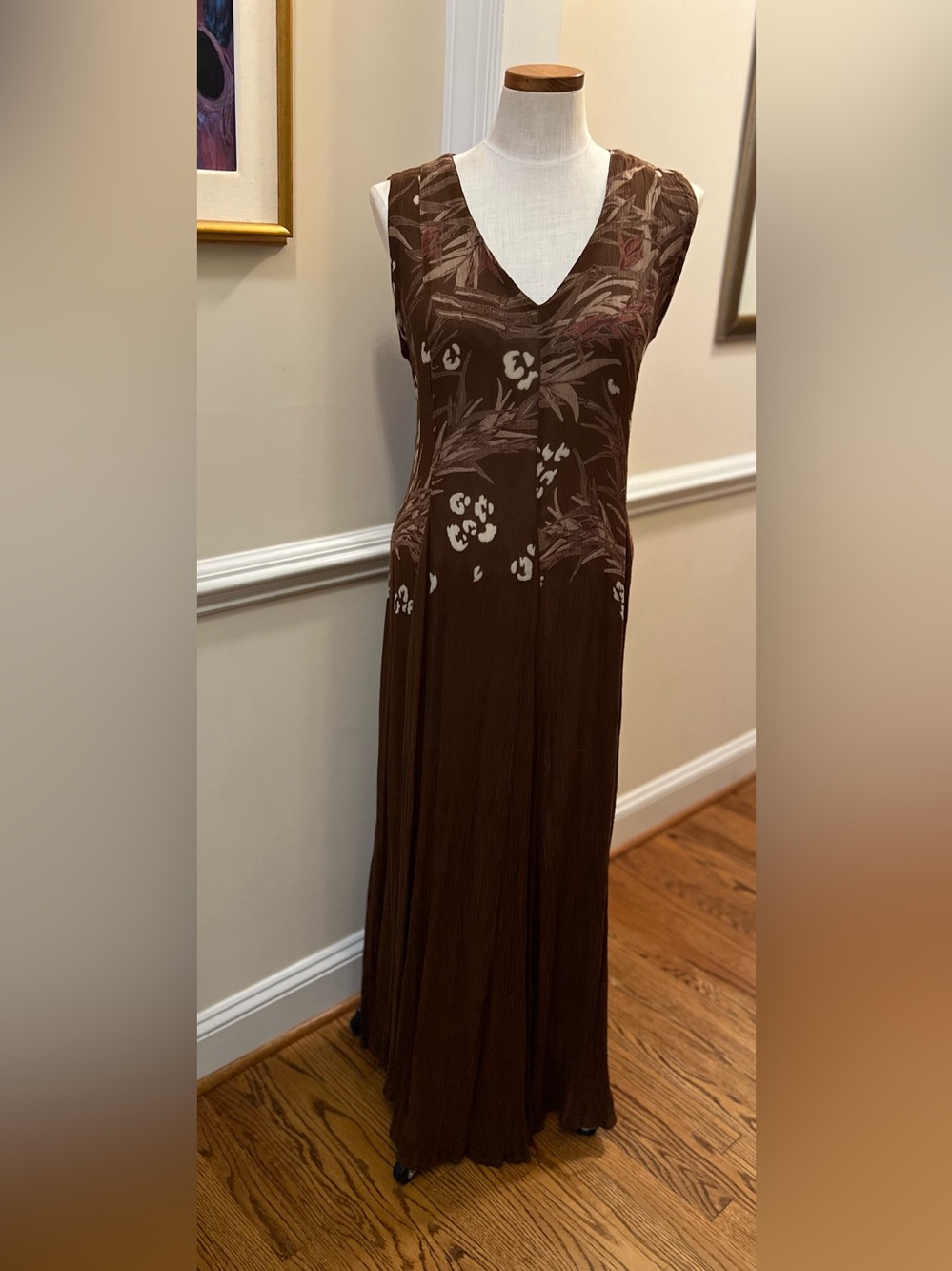 Her Style-Brown and Tan Floral V-Neck Maxi Dress